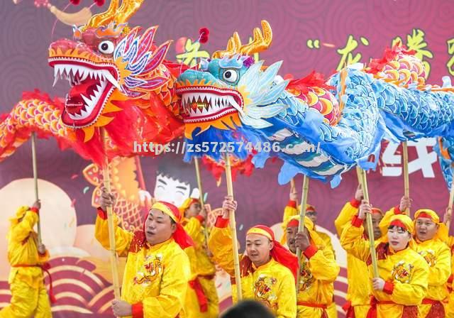 精彩瞬间层出不穷，现场观众沸腾